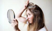 白髪が気になったら見直したい　頭皮と体のケア