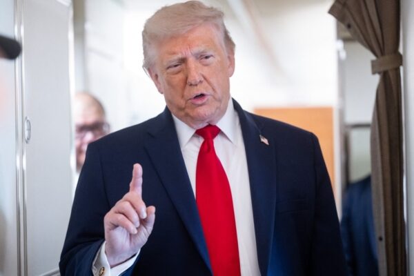 トランプ大統領　イランがアパッチを撃墜と断定　「米国は対応しなければならない」