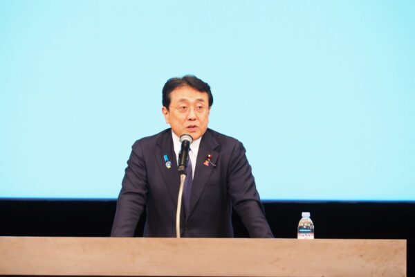 赤沢経産相　日本への追加関税適用を否定　米長官との合意不変を強調