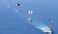 中共の海上挑発　日本が厳重監視し戦略的抑止を強化