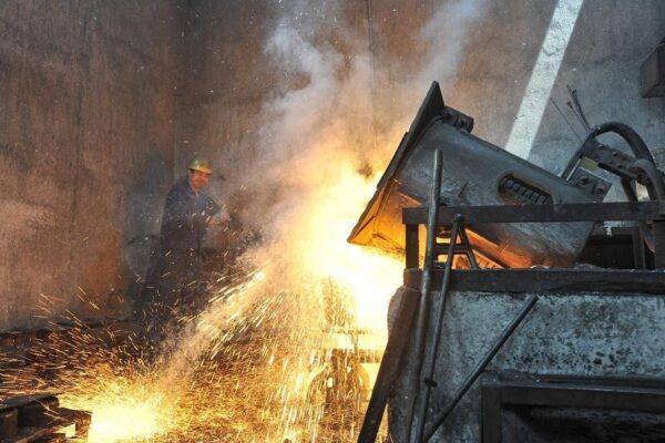 日本　ステンレスに反ダンピング関税へ　中国・台湾製に最大45％