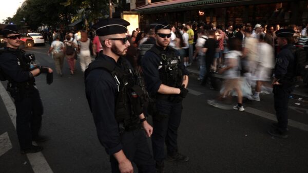 仏　中共の海外警察署9か所閉鎖　国安関係者2人を国外退去