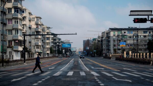 中国「新一線都市」杭州で不況鮮明　貯蓄頼みの生活に