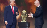 なぜ「フットボール」ではなく「サッカー」と呼ぶのか　トランプ氏、NFL改名に言及