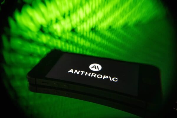 Anthropic　中国アリババのAI「蒸留攻撃」を指摘　米政府に対応要請