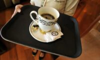 世界で最も高価なコーヒー　その原料はなんと猫の糞？