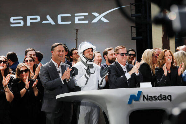 SpaceX株がIPO後も上昇　時価総額2兆ドル突破　評価とリスクを徹底分析