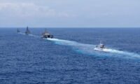 【写真特集】日米比が南シナ海で合同演習　協同作戦能力を強化