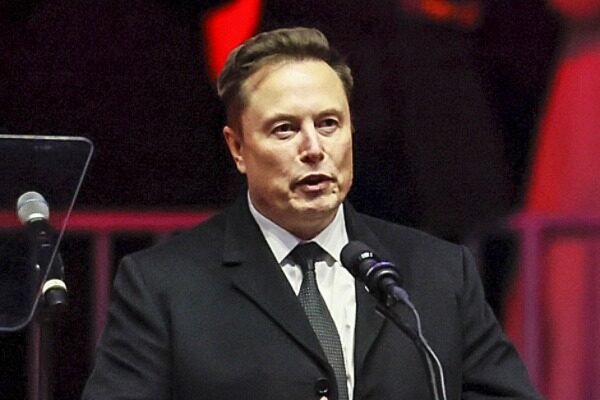 マスク氏　AIの電力需要に対応へ巨額でエネルギー会社を買収