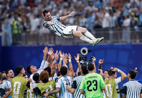 W杯得点王争いが白熱　メッシ8得点で首位　エムバペとハーランドが追走