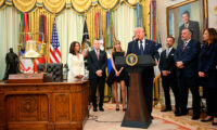 トランプ氏 NATO首脳会議へ　国防費増額とウクライナ停戦を協議