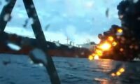ウクライナ　ロシア船21隻攻撃　クリミア補給線に打撃 ドローン戦拡大