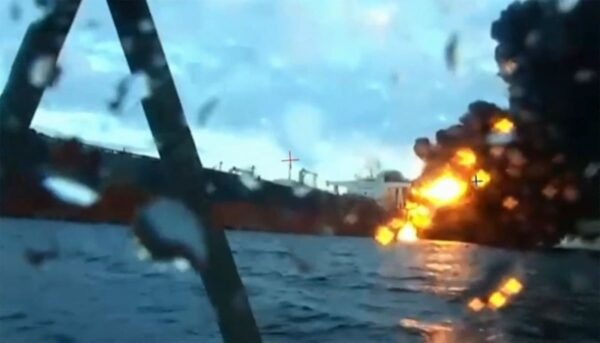 ウクライナ　ロシア船21隻攻撃　クリミア補給線に打撃 ドローン戦拡大