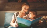スクリーンの外に広がる学び　電子機器を離れる教育のススメ