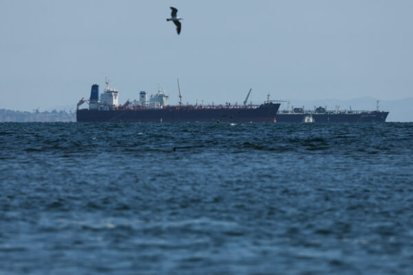 米石油大手シェブロン　イラク油田に投資へ　ホルムズ海峡の迂回ルートも検討
