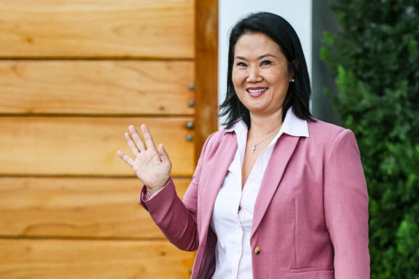 保守派のケイコ・フジモリ氏がペルー大統領選で勝利