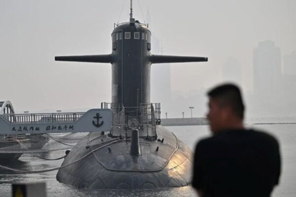 太平洋に放たれた戦略的シグナル　中共軍SLBM試射の狙い