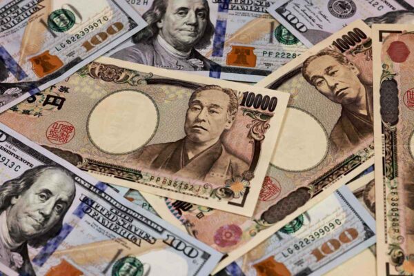 日米　約30年ぶりに共同対応へ　円安の進行阻止