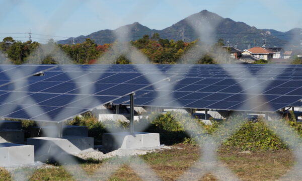 高市首相　メガソーラー規制強化を表明　地上設置型への新規支援廃止　国産技術へ転換へ