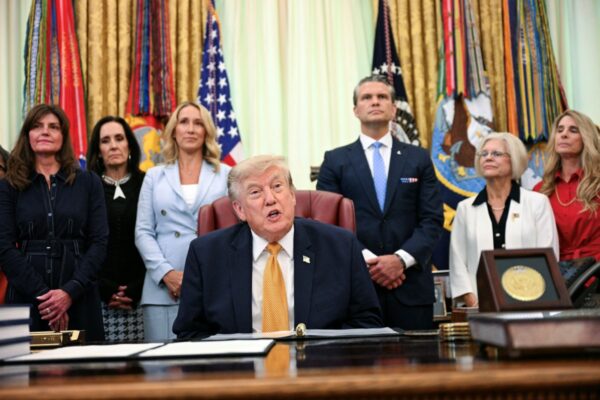 トランプ氏「最後の機会」　イラン、合意しなければ「斬首作戦」に直面