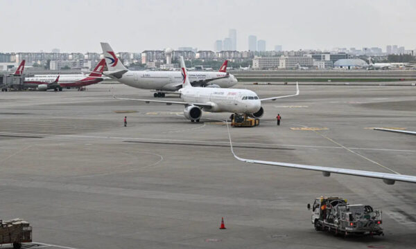 中国「夏休み特需」でも苦戦　航空券がコロナ後最安値に
