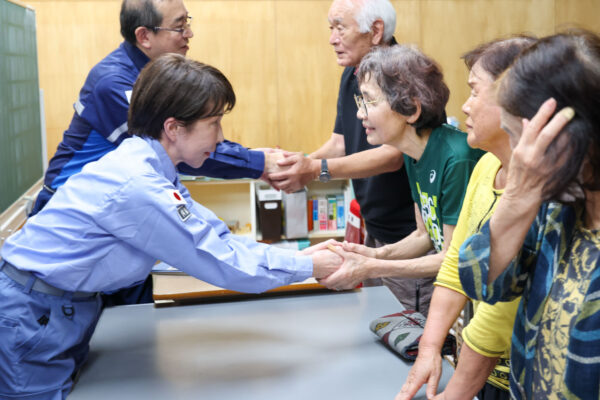 高市首相　熊本地震の被災地を視察　予備費200億円超　激甚災害指定へ