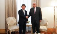 茂木外相　パナマ大統領と会談　運河の安定利用と機能強化で協力