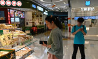 中国「ケーキ界のエルメス」失速　1年で180店閉店