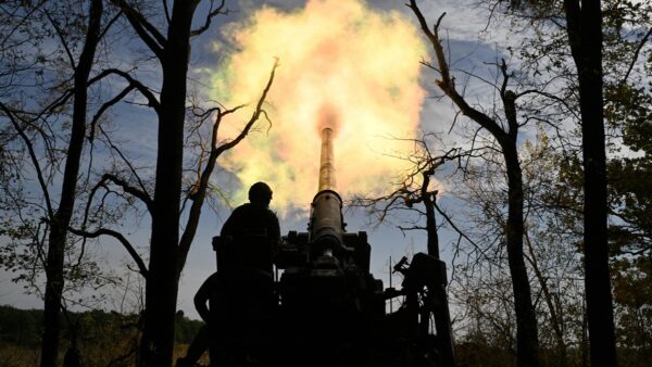 ウクライナ軍の新型ミサイル　モスクワを直接攻撃可能か