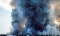 ウクライナ軍ドローン　ロシア最大級の製油所を攻撃　大規模火災