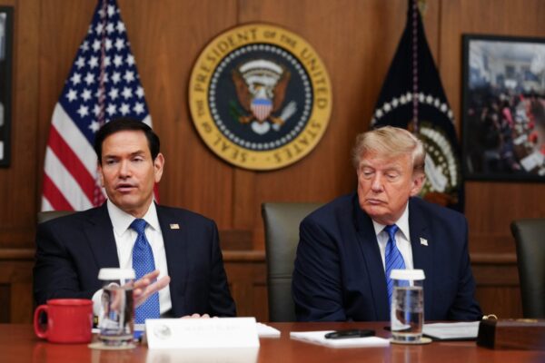 トランプ政権の閣僚会議　ルビオのひと言の冗談で会場が大爆笑