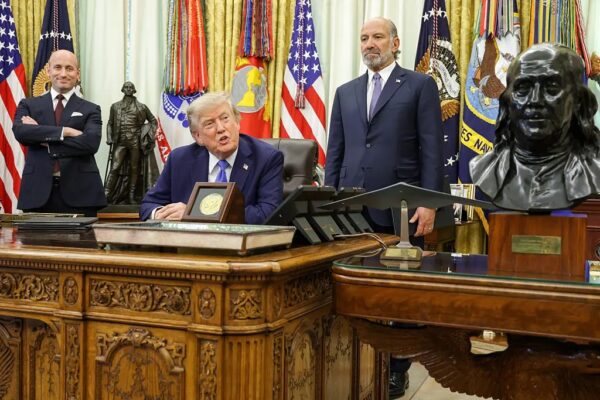 トランプ氏が出産ツーリズム禁止へ　出生市民権を制限する大統領令