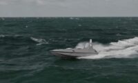 英海軍の無人艇　中国のIPと通信　カメラに中国製部品