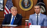 「弾薬不足で激怒」報道を否定　トランプ氏が情報漏洩者への厳罰を警告