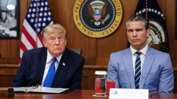 「弾薬不足で激怒」報道を否定　トランプ氏が情報漏洩者への厳罰を警告