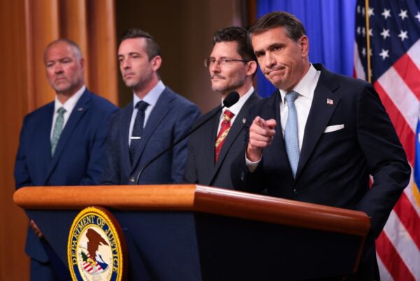 米国が麻薬カルテル包囲網　幹部5人起訴　懸賞金1億ドル超