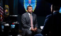 米FBI長官にインタビュー　改革を語る　AI導入・現場重視に転換