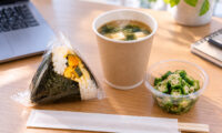 コンビニの3品でそろえる、温かく潤う朝昼ごはん【薬膳一品】