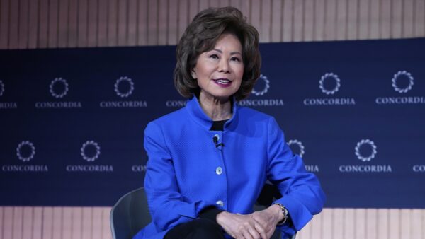 元米運輸長官　中共関連組織で複数の役職か　本人側は否定