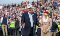 フーシ派が紅海航路を脅かす　サウジ支援要請にトランプ大統領が直接攻撃を拒んだ背景