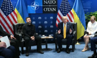 トランプ氏とゼレンスキー氏　冬前のロシア・ウクライナ戦争終結を働きかけ