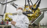 火星衛星探査へ大きな一歩　日本の探査機が打ち上げ　試料採取へ
