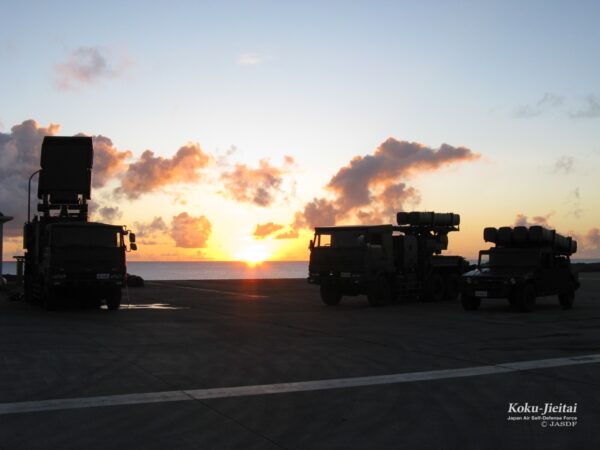 日米が相次ぎミサイル配備　台湾海峡周辺で火力網の形成進む
