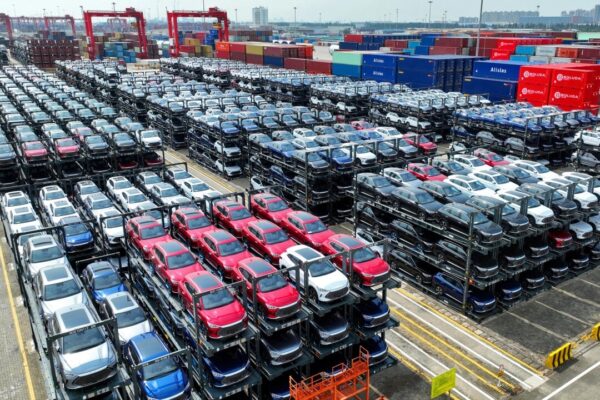 【分析】中国の巨額貿易黒字に潜む3つの代償　内需低迷・貿易摩擦・金融リスク